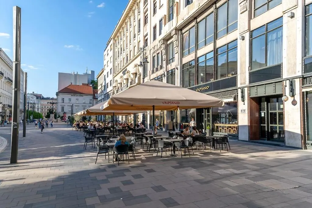 Fashion Street Central Apartment Budapest