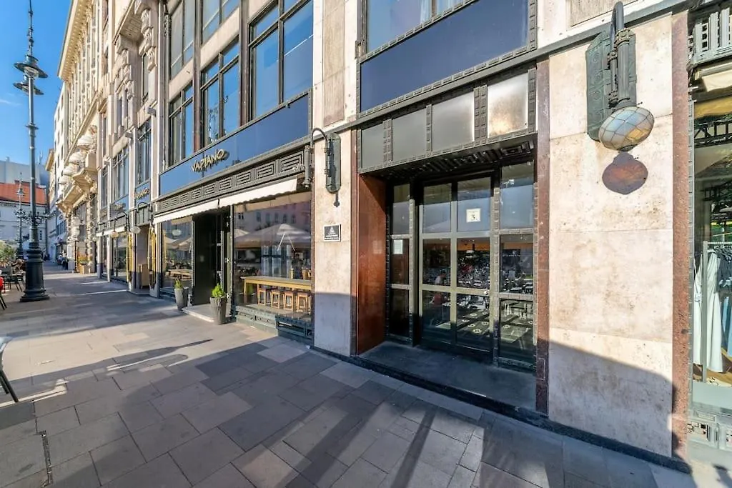 Fashion Street Central Apartment Budapest